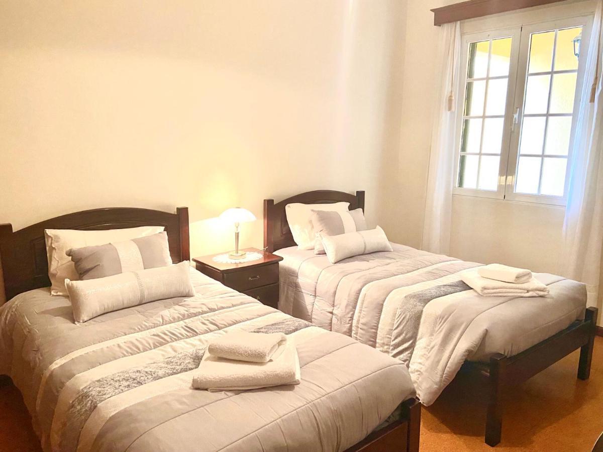 Casa Neves Three Bedrooms And Fantastic Sea View アルコ・ダ・カリェタ エクステリア 写真